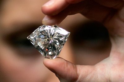 În ultimii cinci ani, numărul furturilor de diamante şlefuite şi pietre preţioase a crescut în Belgia cu aproape 50%.