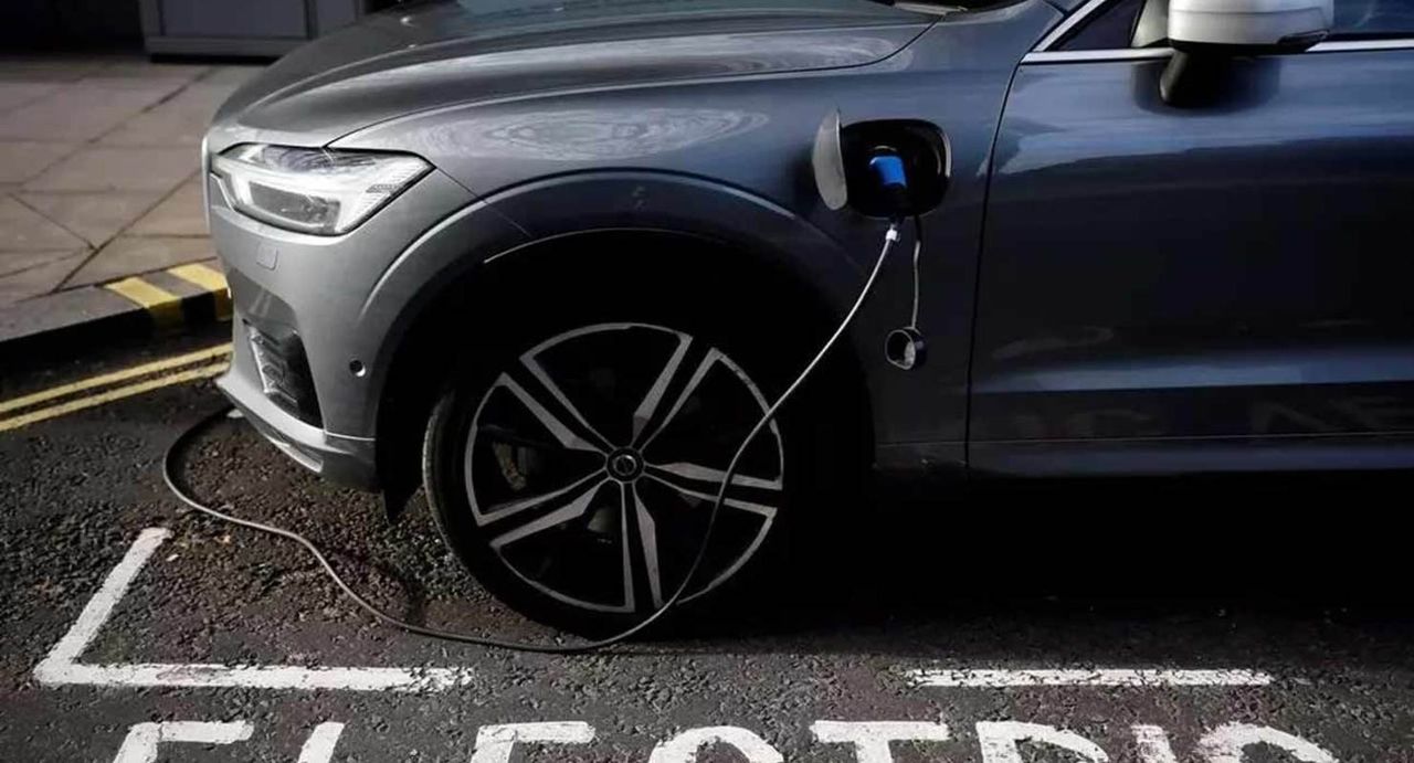 Компании Volvo и Northvolt построят фабрику электробатарей в Европе.