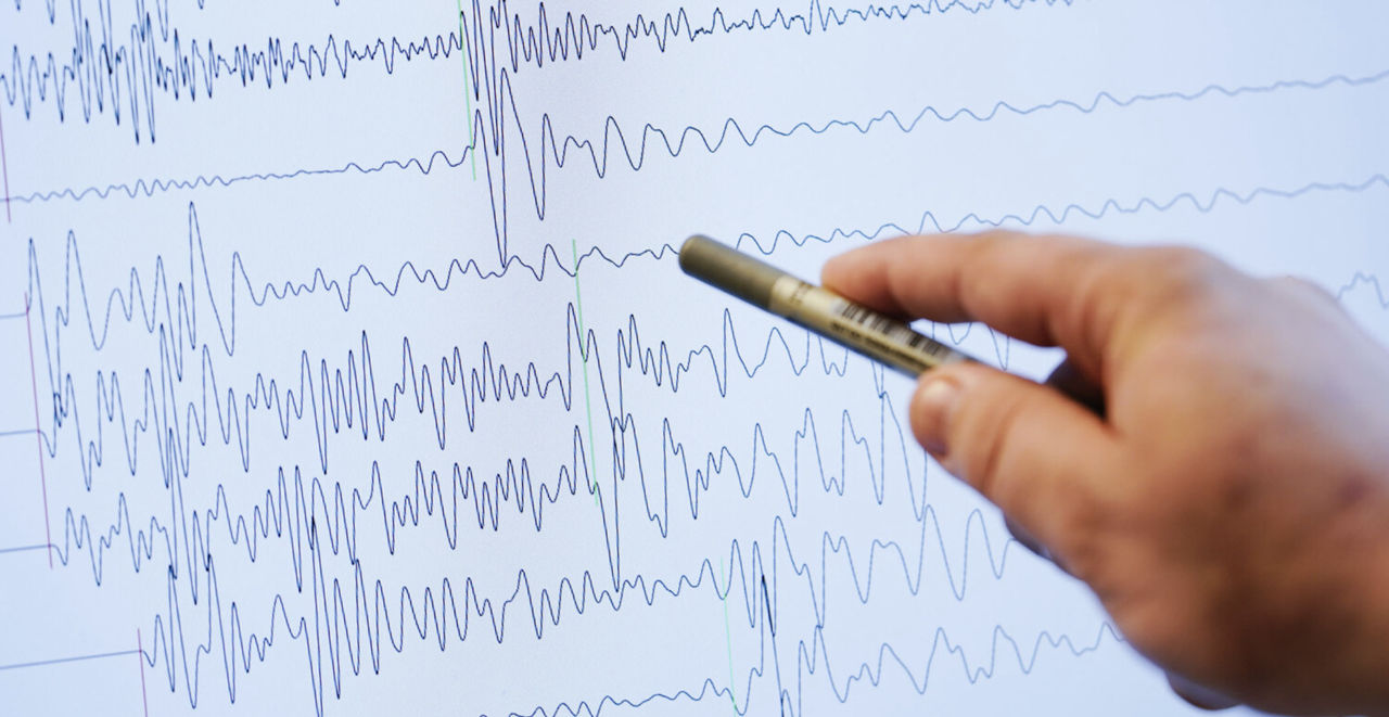 Ученые нашли новый способ предсказывать мощные землетрясения.