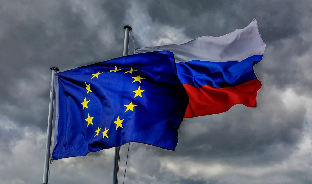 В ЕС хотят усилить борьбу с обходом санкций в отношении РФ.