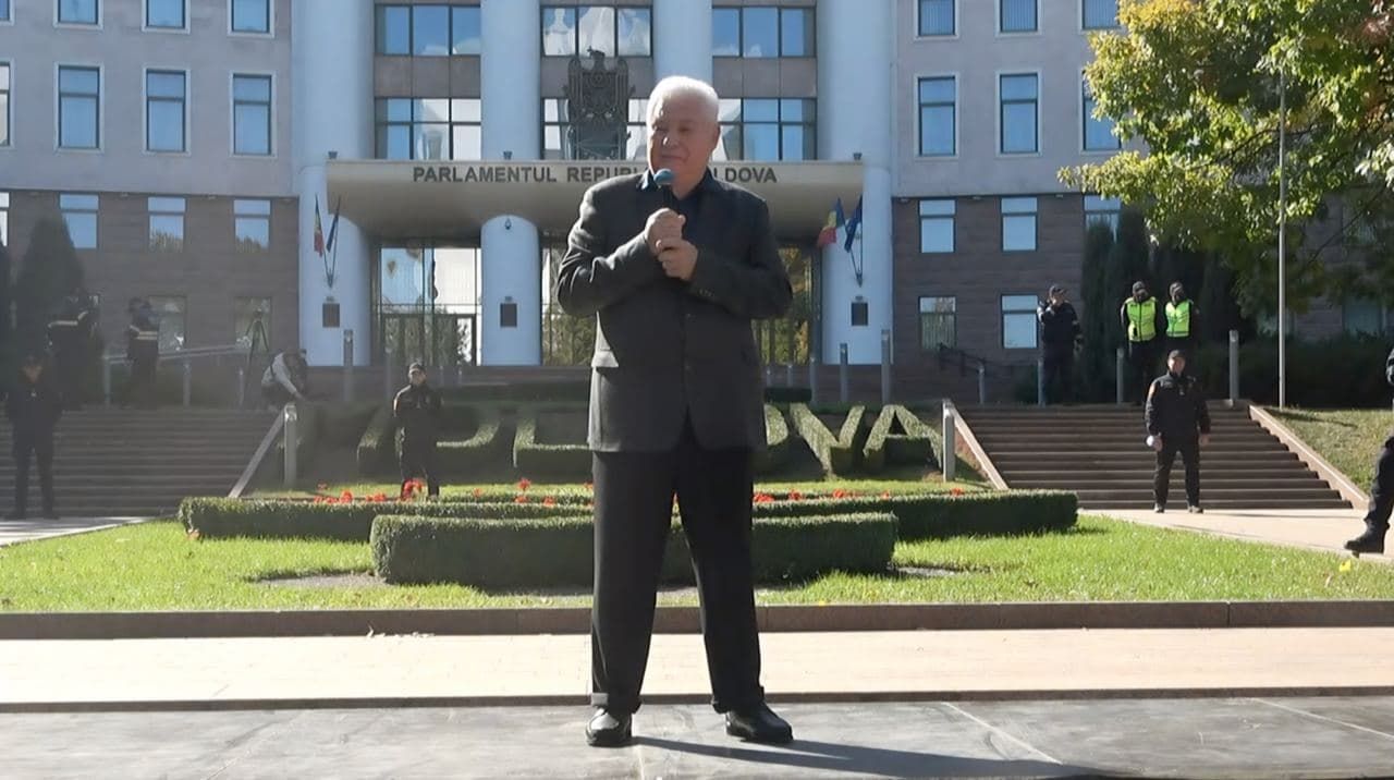 Воронин: Борьба с коррупцией начинается не с ареста генпрокурора.