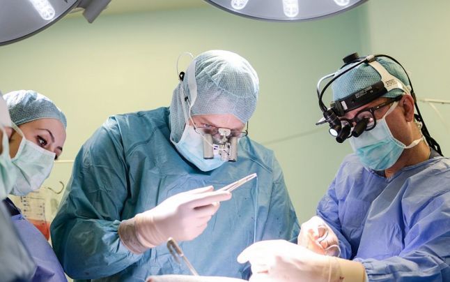 Cât costă o operație de transplant de rinichi, ficat sau cornee în R. Moldova. Foto simbol: adevarul.ro