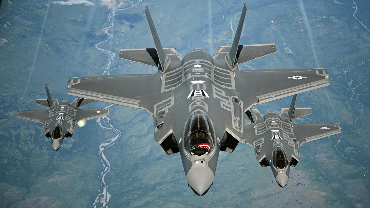Финляндия разместит первую группу истребителей F-35 на севере страны.