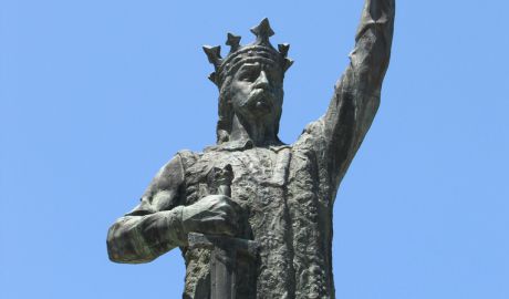 Aleea Domnitorilor va aduna la un loc busturile din bronz a 10 domnitori de vază.  Foto: flickr.com