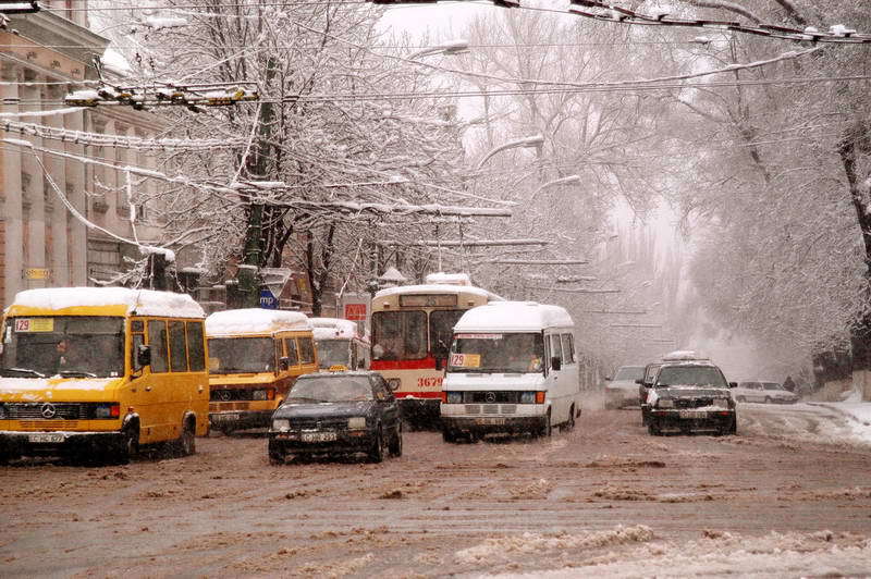 Serviciul Hidrometeorologic de Stat a anunţat pentru perioada de 20-22 ianuarie condiţii complicate ale vremii.