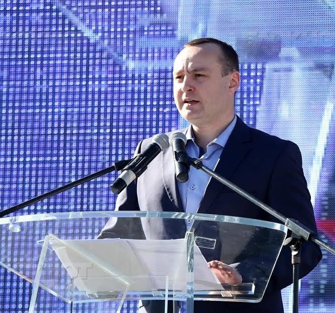 Батрынча о Гимпу: Лучшее, что он может сделать - прикрыть собой оставленную Киртоакэ яму на одной из улиц Кишинева.