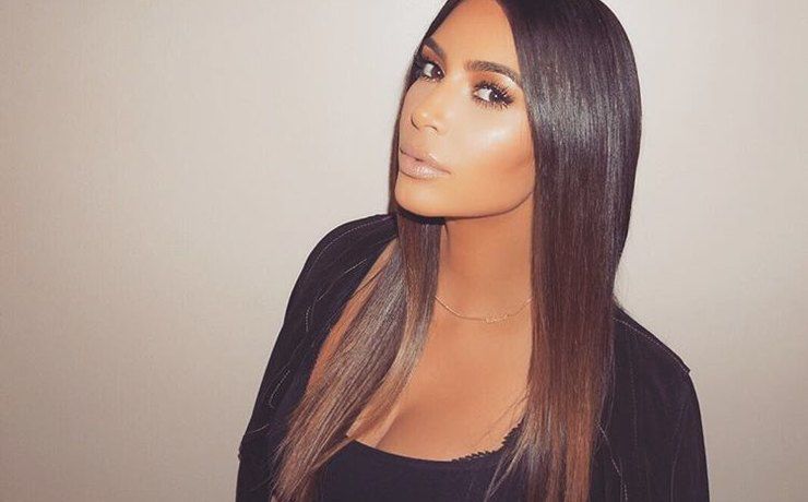 Ким Кардашьян (Kim Kardashian) активно комментирует мировые события у себя в социальных сетях.