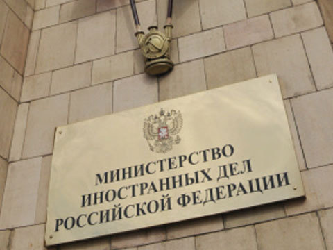 Россия не ведет никакой военной деятельности на территории Украины.