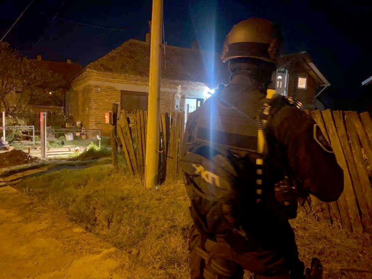 При стрельбе в сербском селе погибли восемь человек.