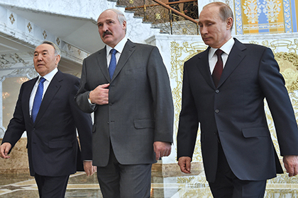 Нурсултан Назарбаев, Александр Лукашенко и Владимир Путин.