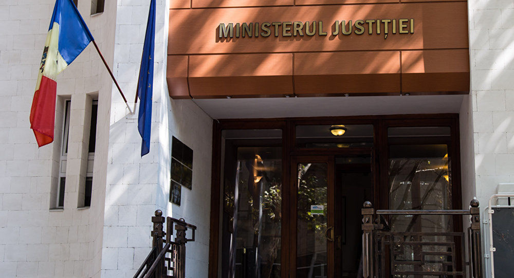Noutățile Ministerului Justiției, disponibile și în limba rusă. Foto: sputnik.md
