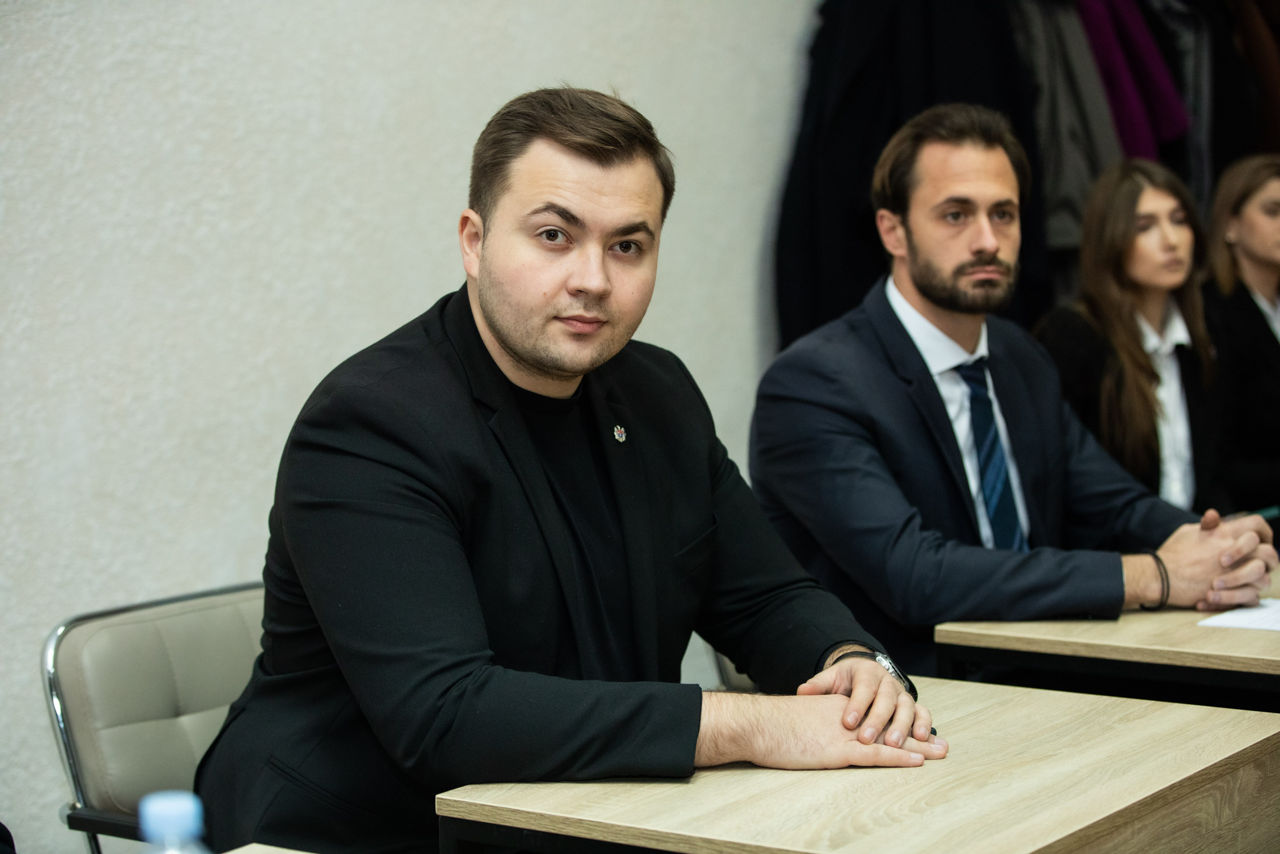 Бэлуцел: «Несмотря на дефицит строительство должно продолжаться»