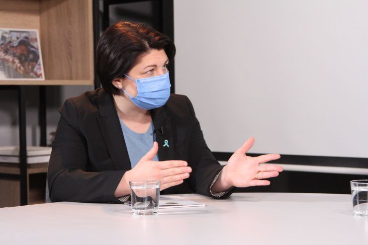 Гаврилица: Полицейские не могут проверять сертификаты в каждом магазине.