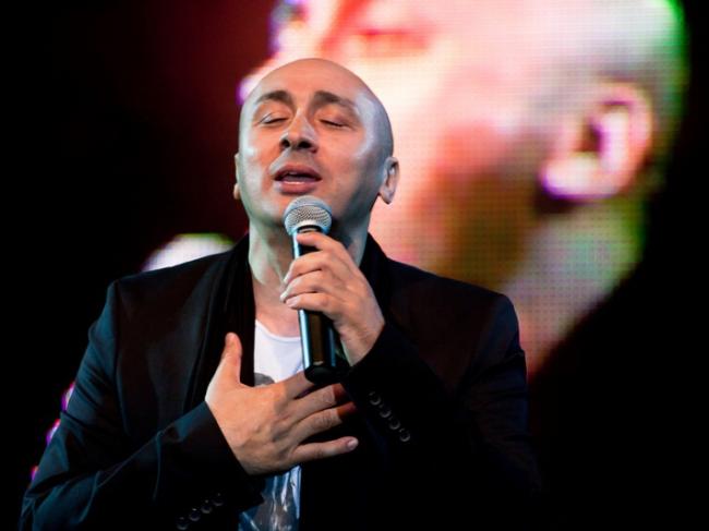 Marcel Pavel şi soţia sa vor deveni, peste patru luni, părinţii unei fetiţe.