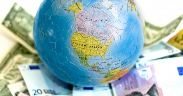 Еврозона, невзирая на пессимистичные прогнозы, показала максимальный рост за десятилетие.