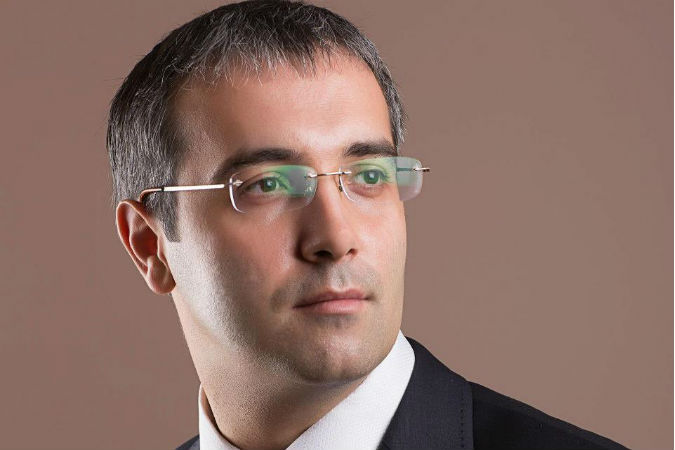 Депутат Сергей Сырбу объявил , что выходит из состава фракции, а также из самой Партии коммунистов Республики Молдова. Фото: Facebook