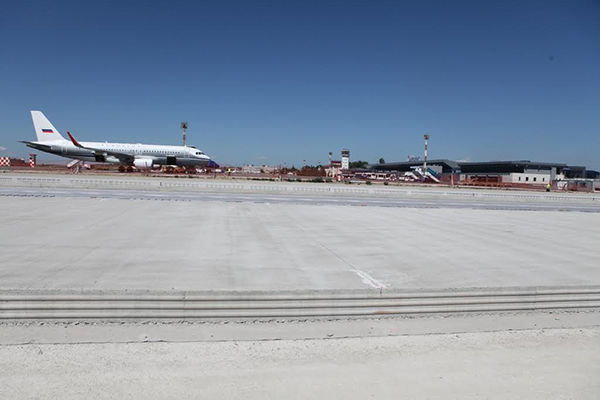 Primul segment al peronului de pe Aeroportul Internațional Chișinău este finalizat. Foto: ipn.md