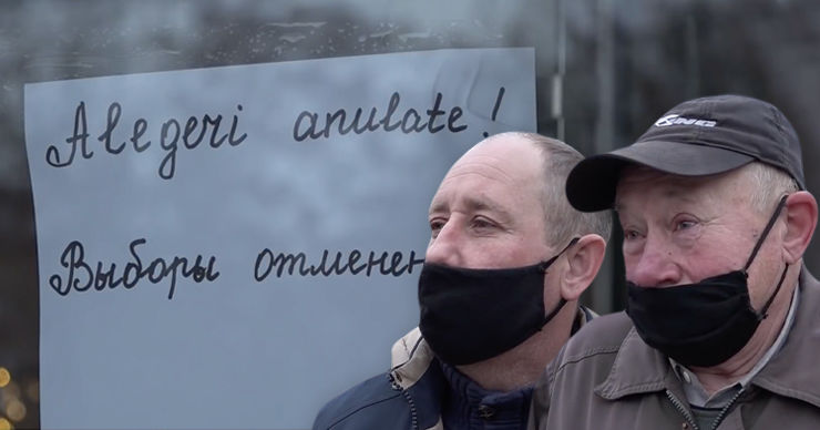Жители Бельц возмущены отменой выборов за час до начала голосования. Коллаж Point.md.