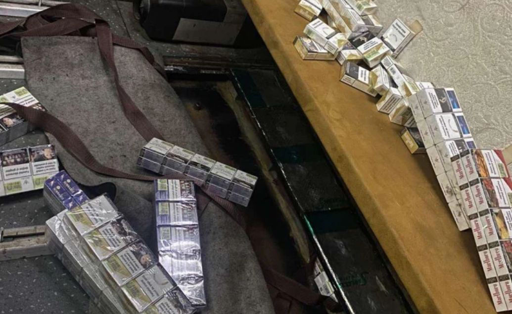 Более 2000 пачек сигарет обнаружено на таможенном посту в Кагуле.