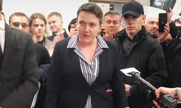 Савченко также добавила, что вернула себе волю и будет бороться за Украину.