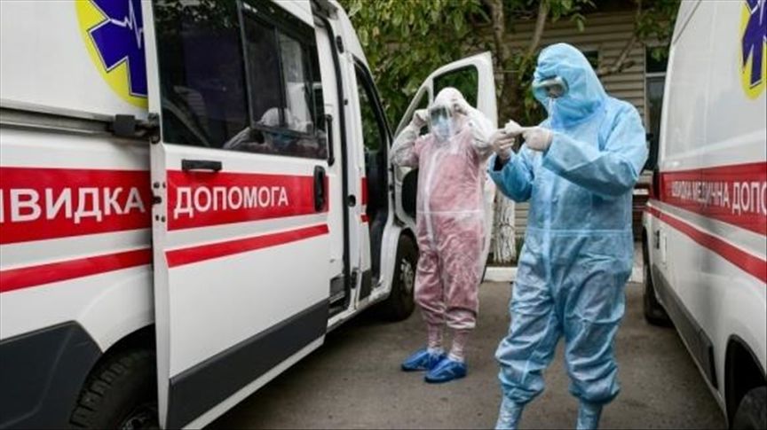 В числе заболевших 1830 детей и 477 медработников.