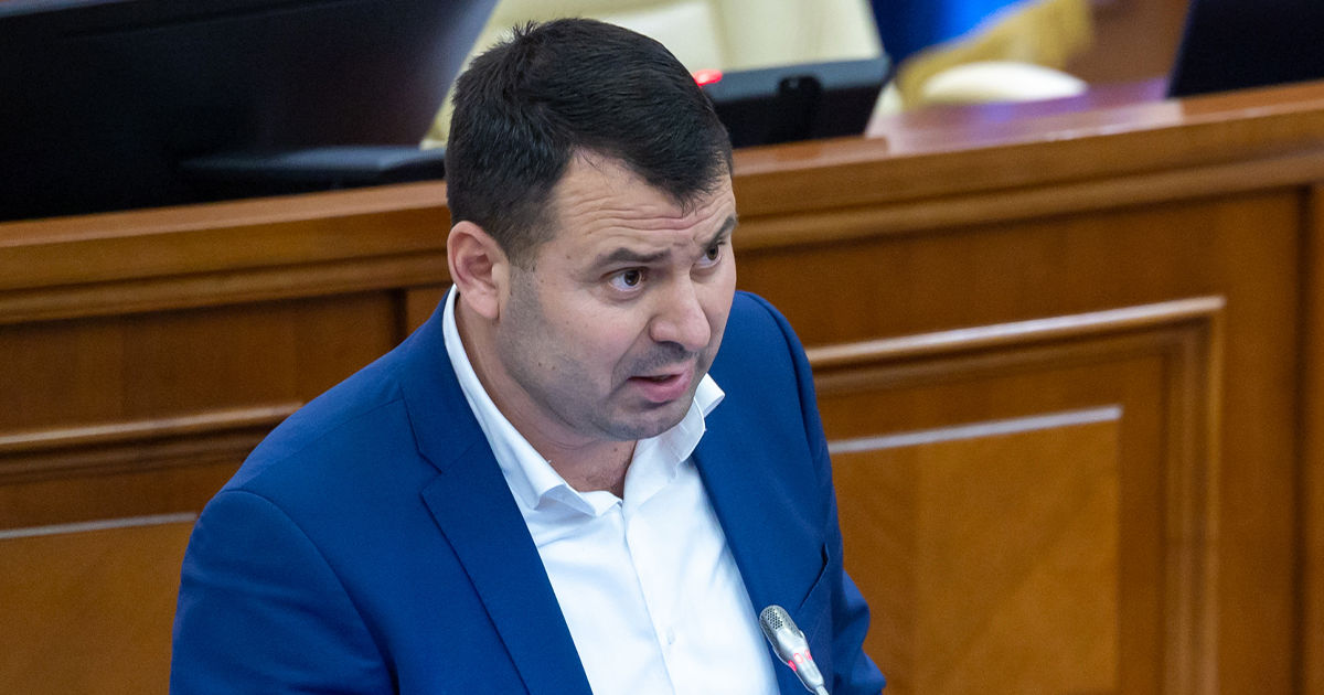 Costiuc: Vai de țara în care Parlamentul este tratat ca un colhoz al lui Lenin.