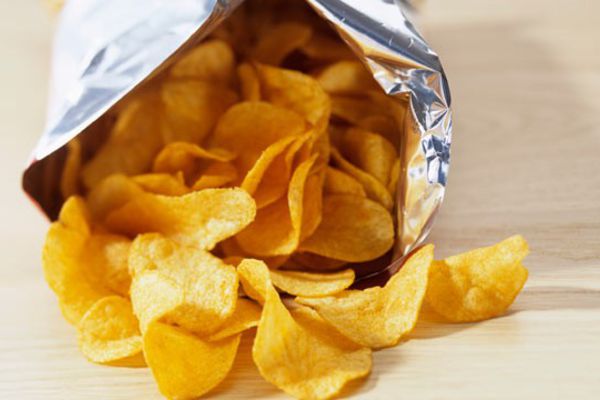 Чипсы и энергетики названы неправославными продуктам.