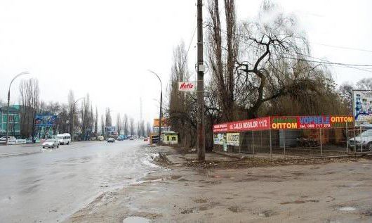 O tânără originară din localitatea Cornești, raionul Ungheni, a fost violată de un tânăr cu zece ani mai mic decât ea, chiar pe o stradă din capitală.