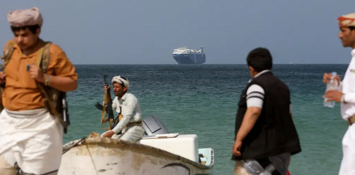 США: Красному морю грозит катастрофа из-за атаки хуситов.