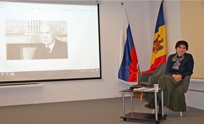 В Кишиневе отметили 145 лет со дня рождения Алексея Щусева.