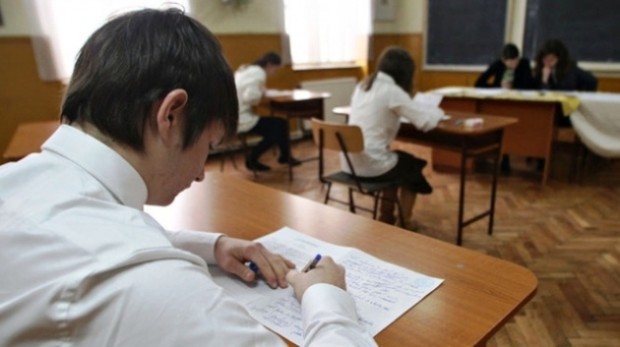 Socialiştii își doresc anularea examenelor de bacalaureat și revenirea la examenele de admitere în universităţi.