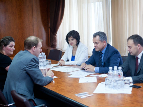 Directorul executiv al FMI a apreciat că R.Moldova a reuşit să treacă cu bine de cele patru revizii ale Programului FMI