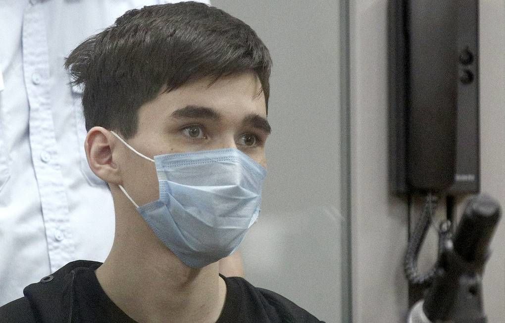 Экспертиза признала напавшего на школу в Казани невменяемым.