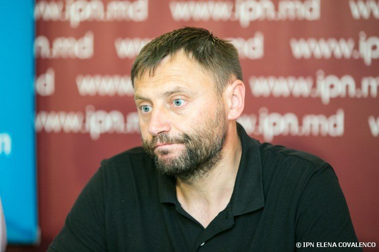 Политический аналитик Института развития и социальных инициатив (IDIS) Viitorul Ион Тэбырцэ.