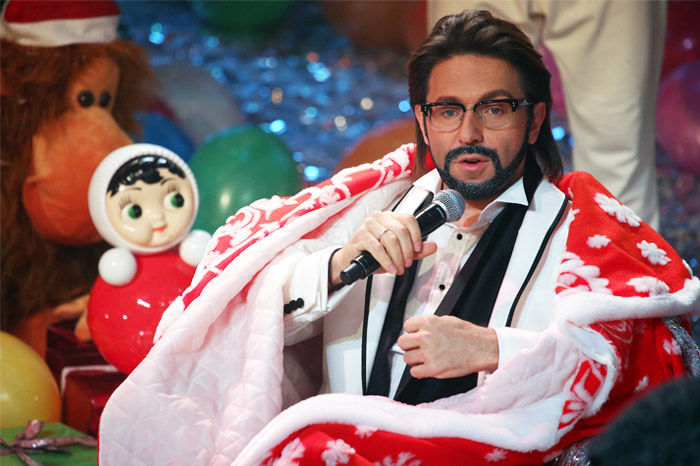 В новогоднюю ночь на Первом зрителей ждет грандиозное представление.