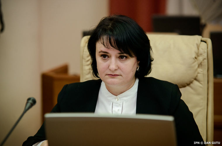 Министр здравоохранения, труда и социальной защиты Виорика Думбрэвяну.