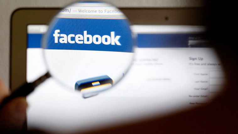 Guvernul american cere Facebook date despre oponenții săi. 