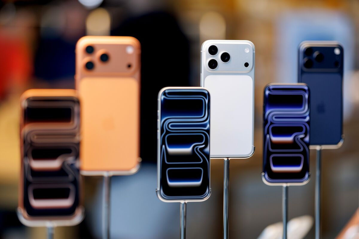 Bloomberg: Базовая версия iPhone 18 выйдет позже, чем планировалось.