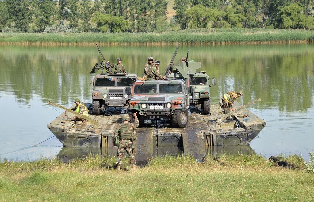 В учении приняло участие около 400 военнослужащих срочников и контрактников. Фото: moldova.org.