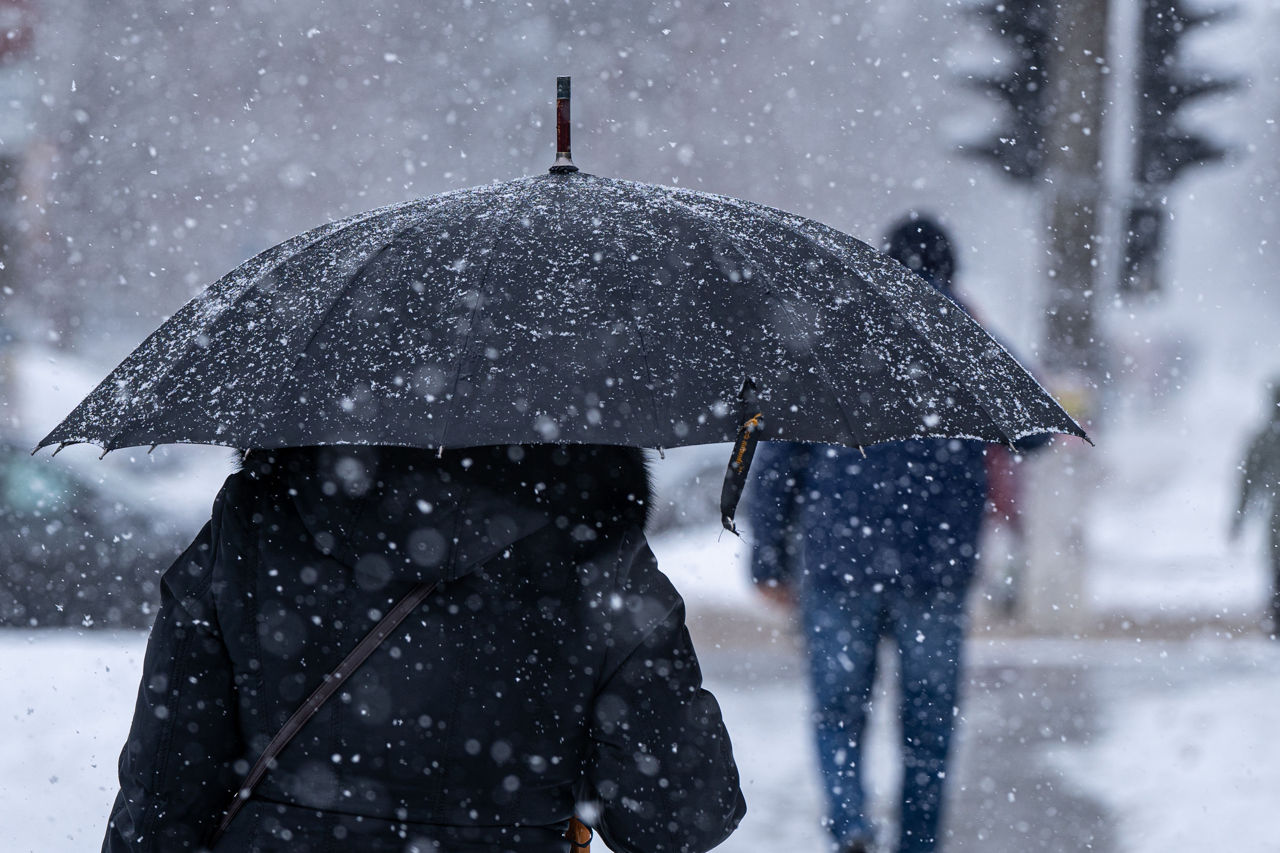 Weekend cu precipitații sub formă de lapoviță în Moldova.