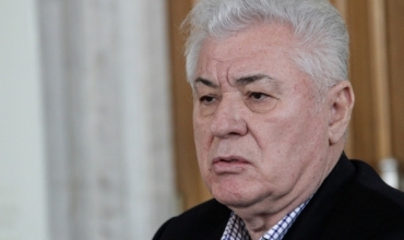 Vladimir Voronin, susţine că semnarea acordului de constituire a noii majorităţi parlamentare, dar şi votarea noului Guvern nu elimină criza politică.