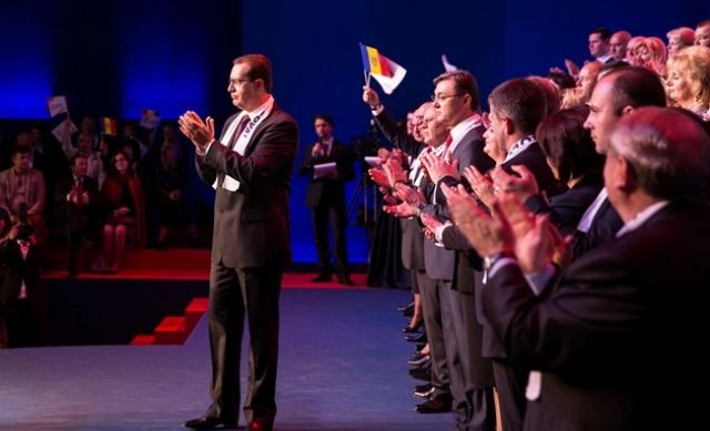 Marea surpriză este însă Partidul Democrat care înregistrează o creștere cu 50%, e la 8,4% la 12% potrivit actualului sondaj.