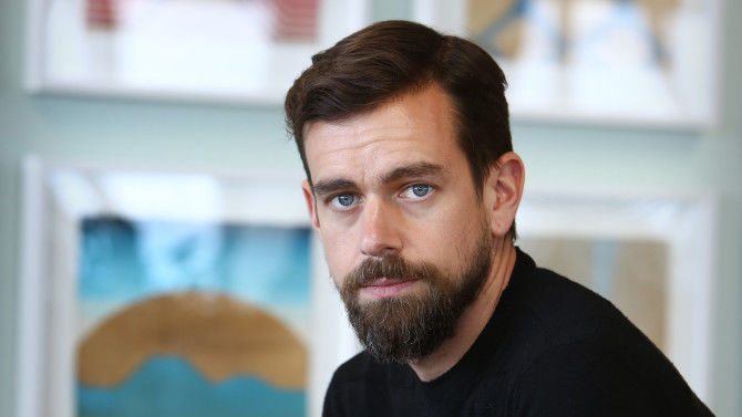 Глава Twitter назвал ошибкой соцсети блокировку ссылок без объяснения.