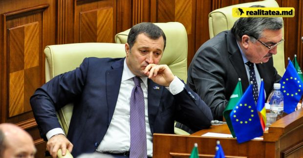 Potrivit lui Şalaru, conducerea PLDM a răspândit zvonuri precum că au fost reluate negocierile în formarul PLDM-PD-PL privind participatea liberalilor la guvernare.