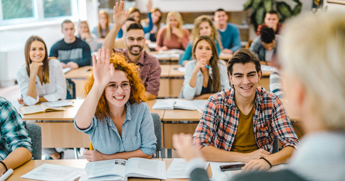 15 studenți din toată țara vor beneficia de Bursa Preşedintelui R. Moldova pentru anul de studii 2025-2026.