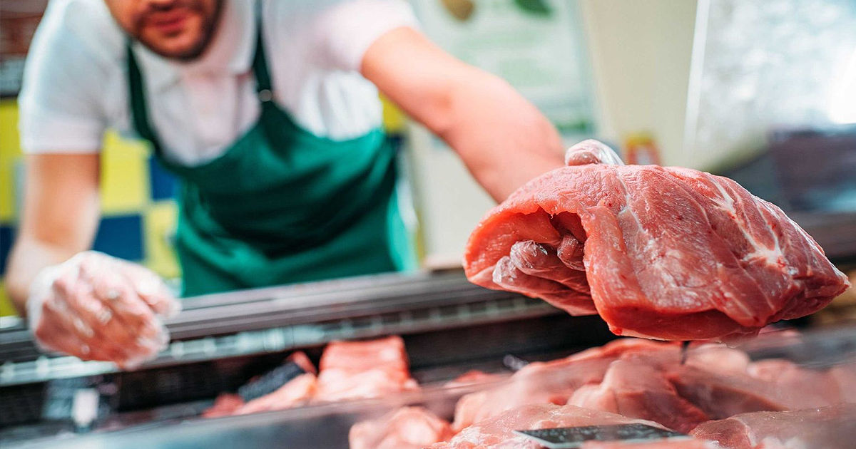 Продавцы жалуются на сокращение продаж мяса: молдаване постятся.