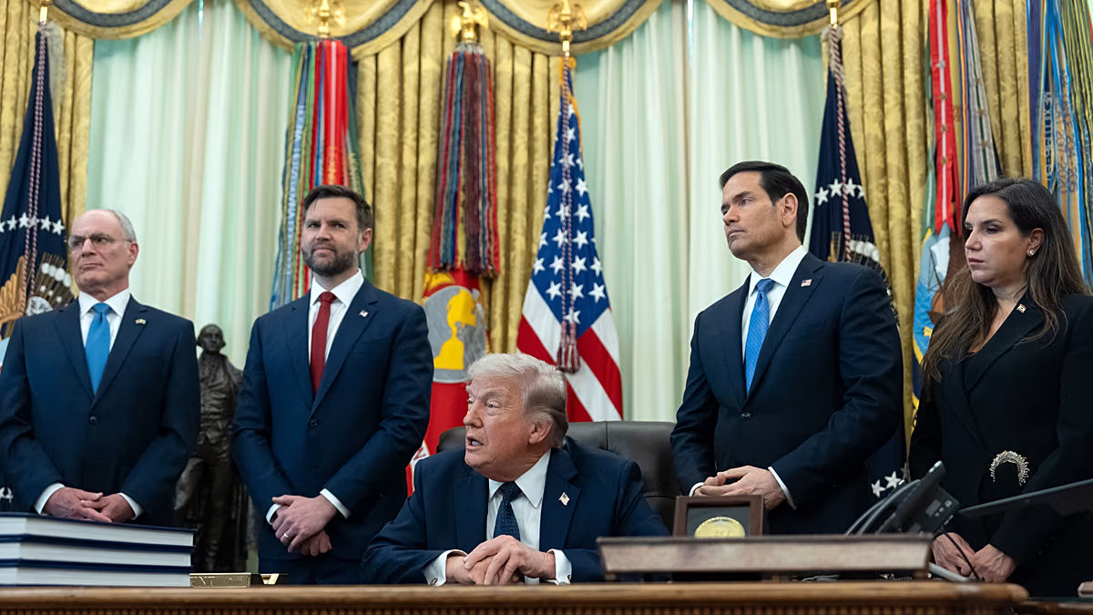 Трамп заявил о продлении перемирия между Израилем и Ливаном.