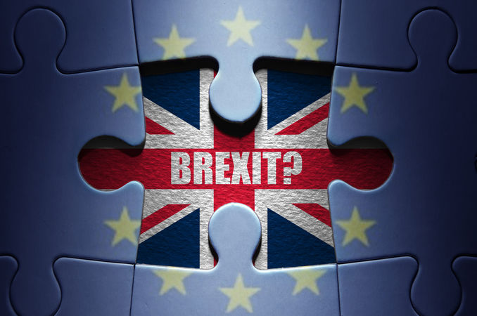 Тереза Мэй считает отсрочку Brexit недопустимой и обещает, что выход страны из ЕС состоится 29 марта.