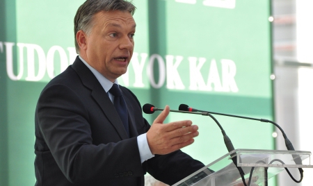 Legea va permite şi recuperarea "terenurilor furate prin contracte de achiziţie dubioase".