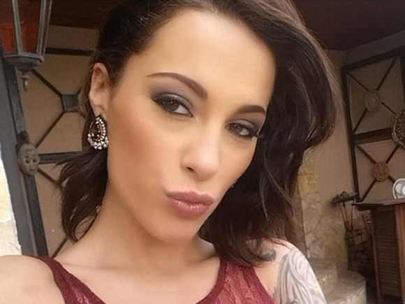 Mesajul incredibl primit de o actriță porno de la un copil de 12 ani. Foto: click.ro